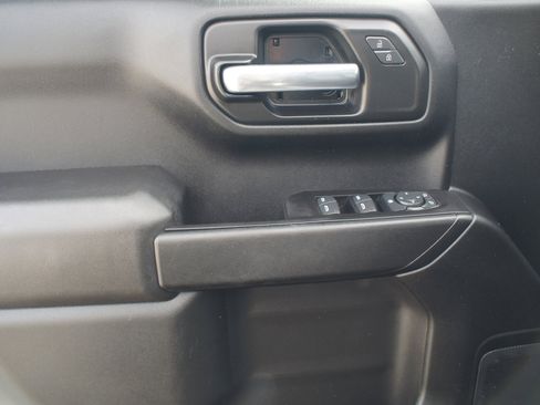 Used 2021 Chevrolet Silverado 1500 Custom Trail Boss image 25