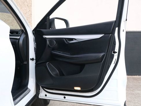 Used 2021 INFINITI QX50 Luxe image 29