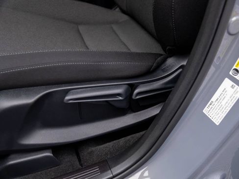Used 2026 Honda CR-V LX image 14