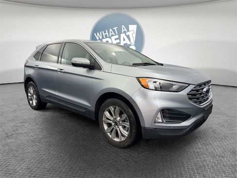 Used 2024 Ford Edge Titanium image 1