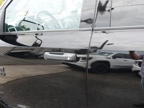 Used 2023 RAM 1500 Classic SLT w/ Electronics Convenience Group image 14