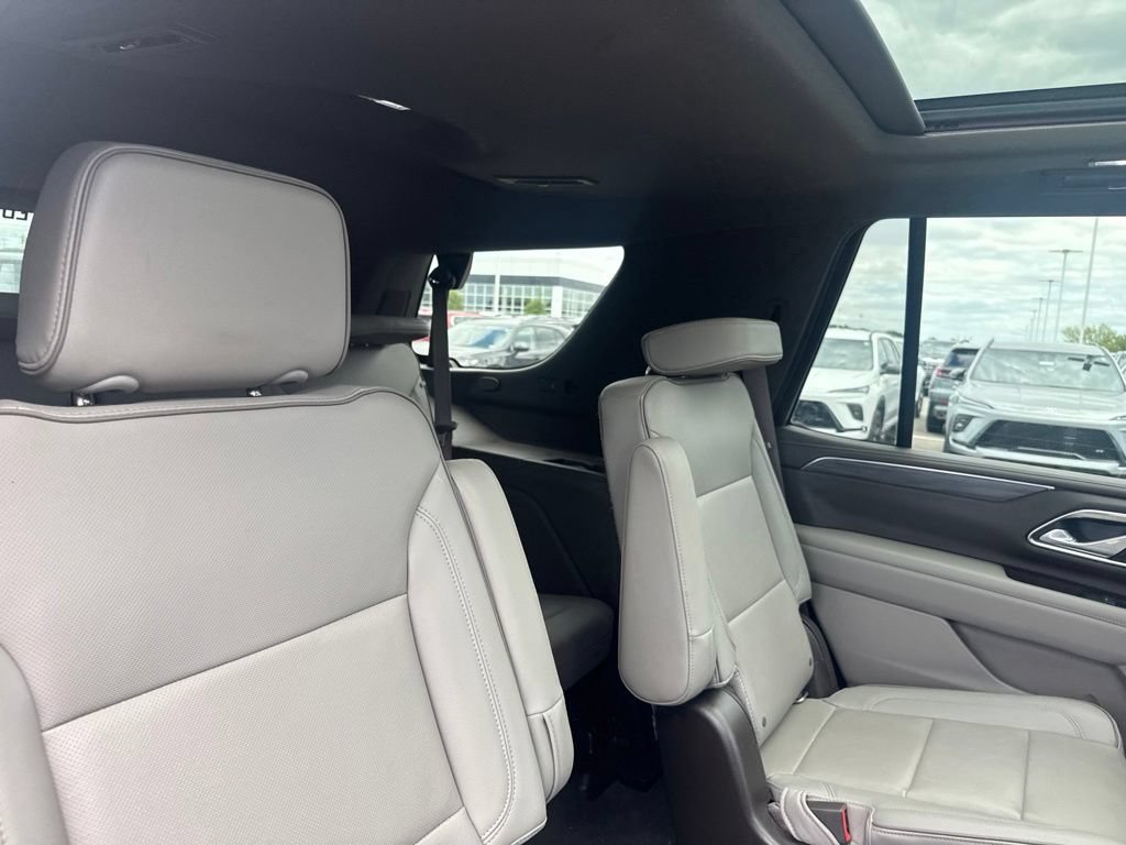 Used 2022 GMC Yukon SLT w/ SLT Premium Package AWD/4WD image 29