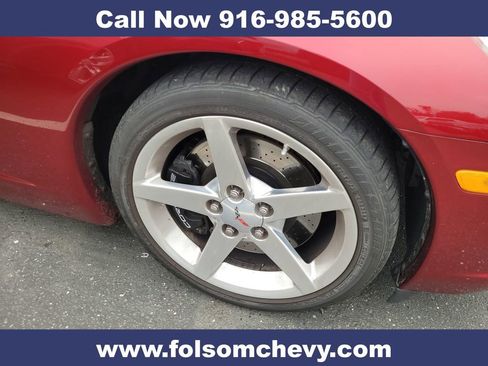 Used 2006 Chevrolet Corvette Convertible w/ Preferred Equipment Group image 2