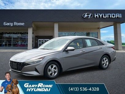 Certified 2023 Hyundai Elantra SE