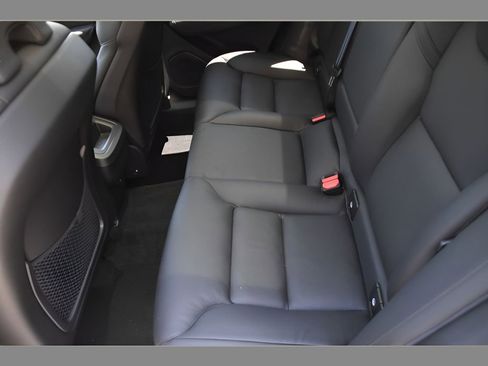 Certified 2023 Volvo XC60 B5 Plus w/ Climate Package AWD/4WD image 16