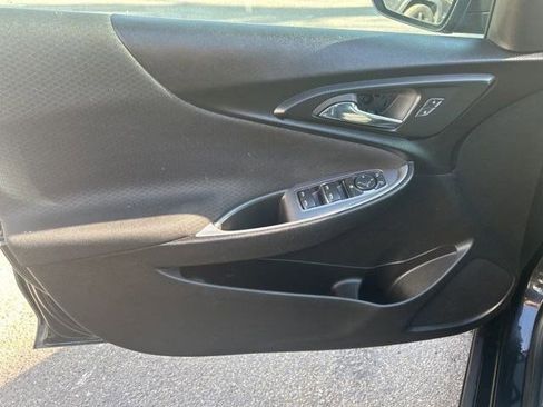 Used 2023 Chevrolet Malibu LT image 12