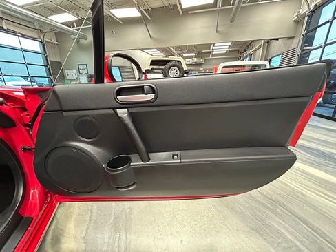 Used 2008 MAZDA MX-5 Miata Sport RWD image 32