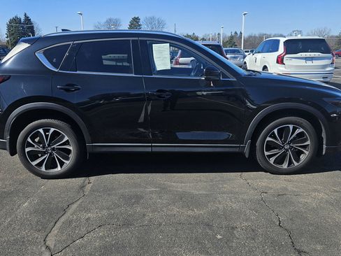 Used 2023 MAZDA CX-5 AWD 2.5 S w/ Premium Plus Pkg image 3