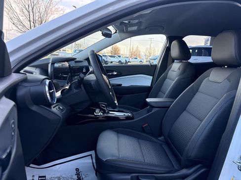 New 2026 Chevrolet Trax LT w/ Driver Confidence Package image 12