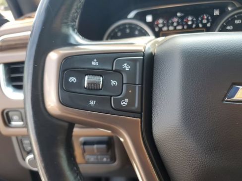 Used 2021 Chevrolet Tahoe High Country w/ Premium Package AWD/4WD image 12