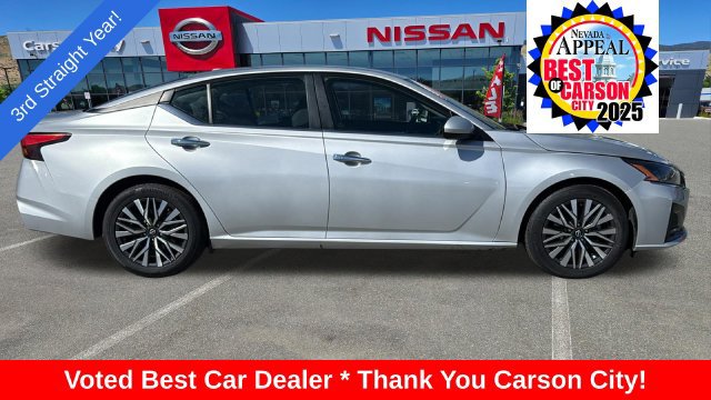 Certified 2023 Nissan Altima 2.5 SV FWD image 2