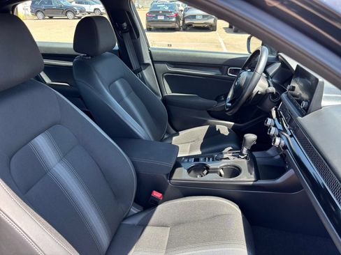 Used 2025 Honda Civic Sport image 30