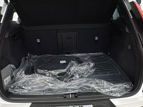 Used 2026 Volvo XC40 B5 Plus w/ Protection Package Premier image 29