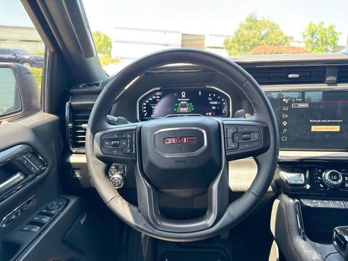 Used 2024 GMC Sierra 1500 AT4 w/ Technology Package AWD/4WD image 6