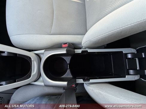 Used 2015 Toyota Prius Two FWD image 35