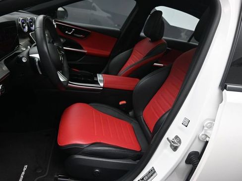 Used 2025 Mercedes-Benz C 300 Sedan image 18