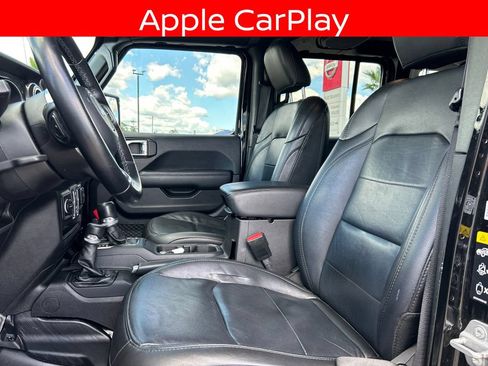 Used 2021 Jeep Wrangler Unlimited Sahara AWD/4WD image 13
