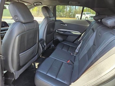 Certified 2025 Cadillac XT4 Premium Luxury image 9