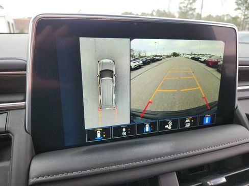 Used 2023 Chevrolet Tahoe Z71 w/ Luxury Package image 26