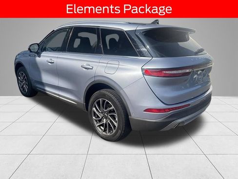 Used 2022 Lincoln Corsair AWD w/ Equipment Group 101A image 7