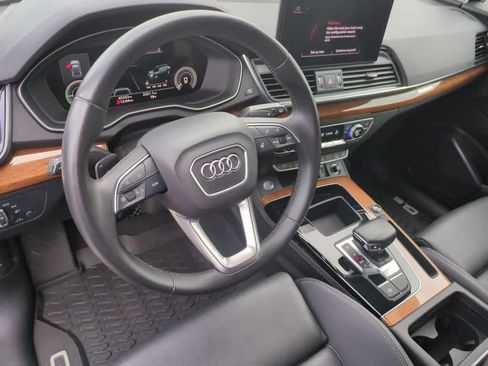 Used 2025 Audi Q8 Premium Plus AWD/4WD image 12