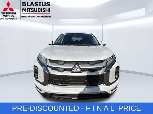 Used 2025 Mitsubishi Outlander Sport ES AWD/4WD image 4