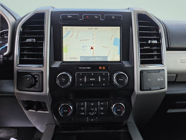 Used 2020 Ford F350 Lariat w/ Chrome Package AWD/4WD image 32