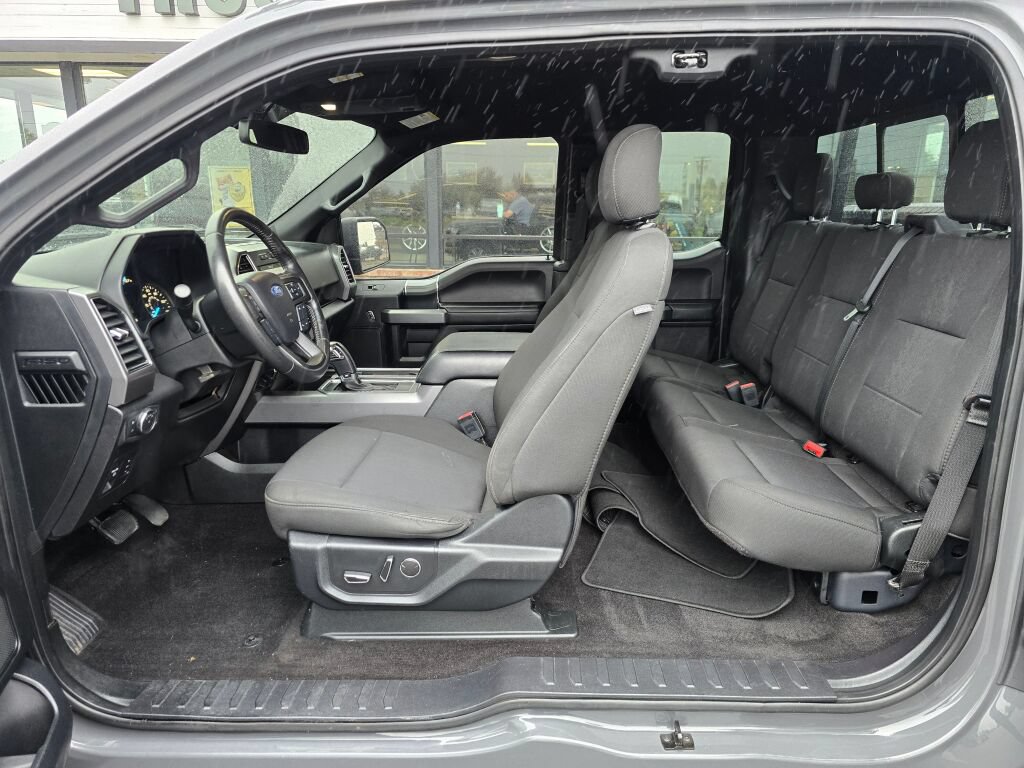 Used 2018 Ford F150 XLT w/ Equipment Group 302A Luxury AWD/4WD image 15