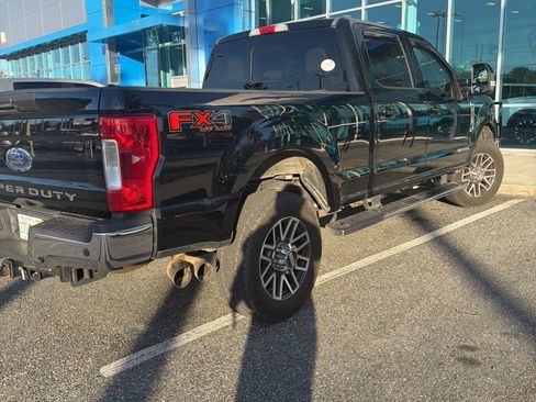 Used 2017 Ford F350 Lariat w/ Lariat Ultimate Package image 4
