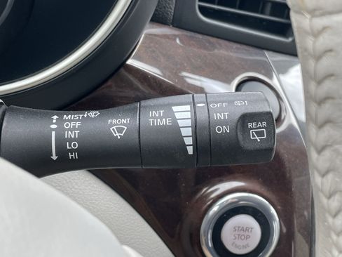 Used 2013 Nissan Quest SV FWD image 16
