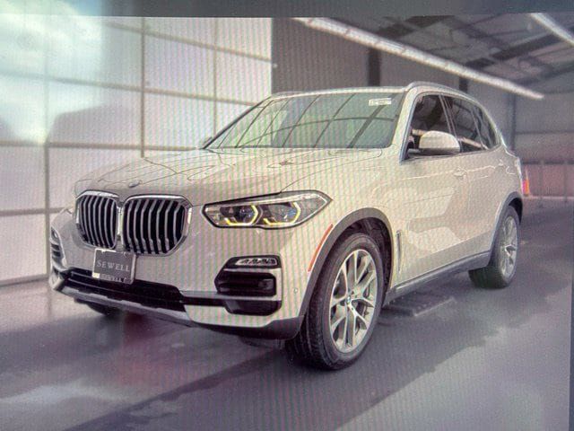 Used 2020 BMW X5 xDrive40i w/ Premium Package AWD/4WD image 2