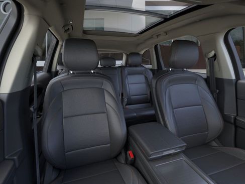 New 2026 Lincoln Nautilus Premier w/ Equipment Group 102A AWD/4WD image 10