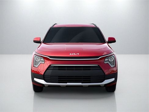 New 2025 Kia Niro LX image 2