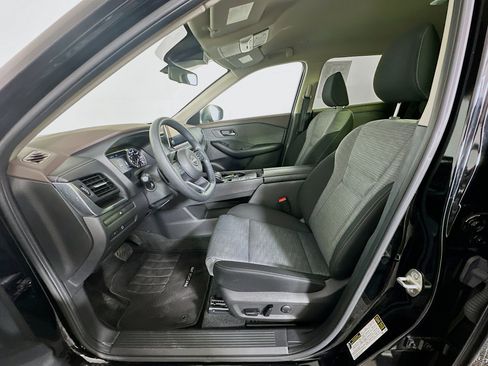 Used 2023 Nissan Rogue SV FWD image 13