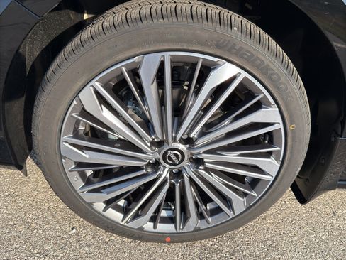 New 2025 Nissan Altima 2.5 SL image 8