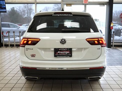 Used 2018 Volkswagen Tiguan SE image 15