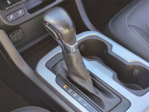 Used 2022 Chevrolet Colorado ZR2 w/ Colorado ZR2 Bison Edition image 16