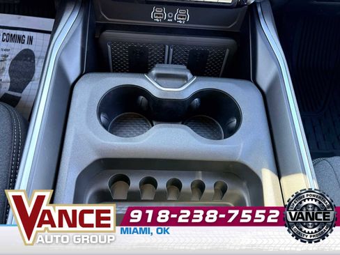 New 2025 RAM 2500 Big Horn image 25