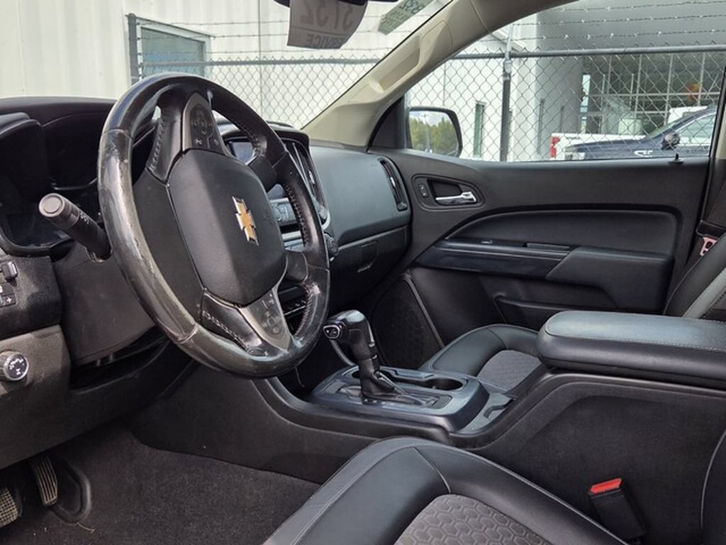 Used 2021 Chevrolet Colorado Z71 AWD/4WD image 3