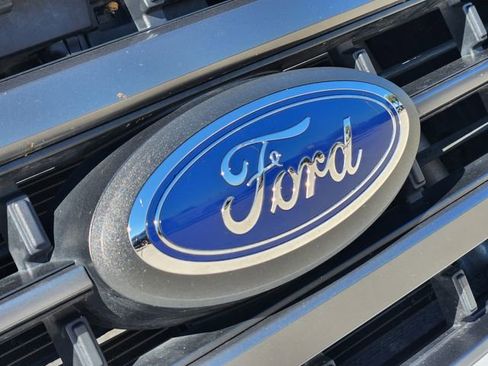 Used 2022 Ford F150 Lariat image 11