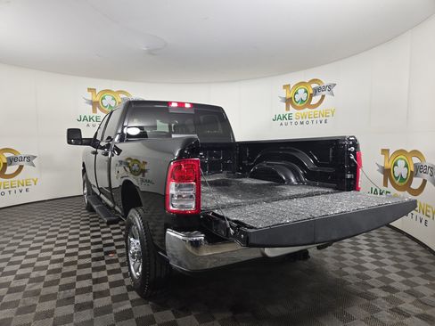 Used 2024 RAM 2500 Tradesman w/ Chrome Appearance Group image 31