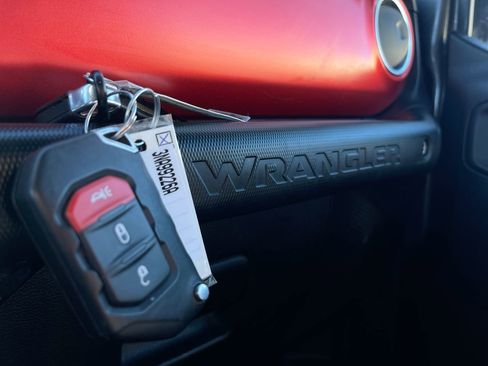 Used 2020 Jeep Wrangler Rubicon image 29