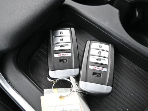 Used 2023 Acura TLX FWD image 17