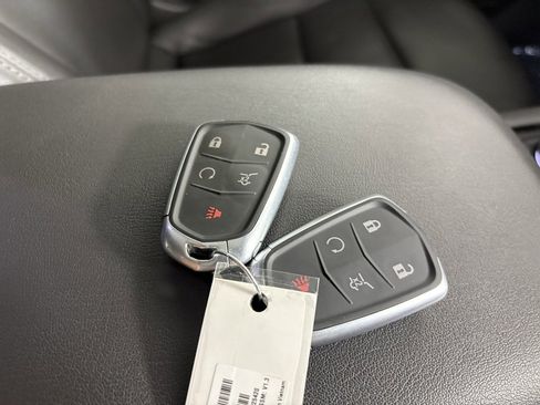 Used 2025 Cadillac XT6 Premium Luxury image 46