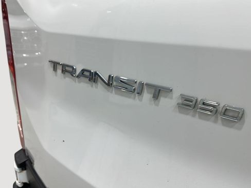 Used 2018 Ford Transit 350 XL image 26