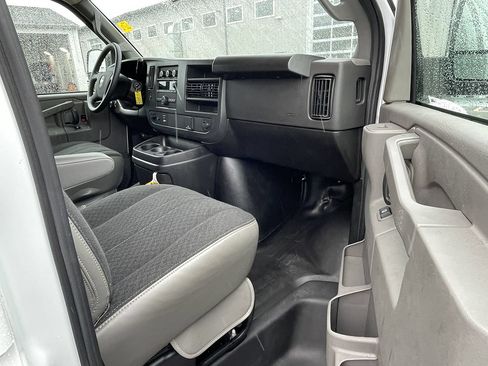 Used 2025 Chevrolet Express 2500 w/ Driver Convenience Package RWD image 23