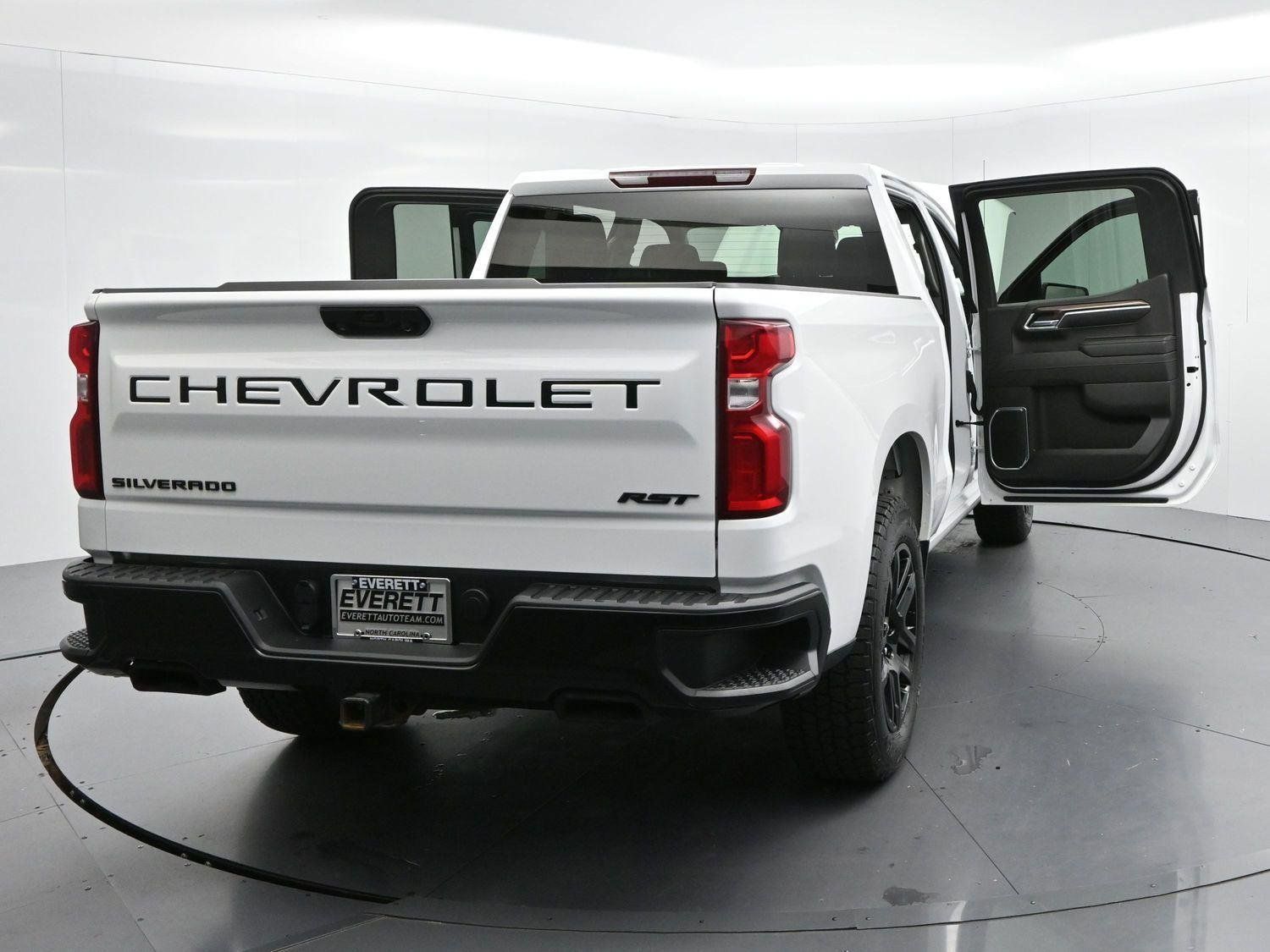 Used 2023 Chevrolet Silverado 1500 RST w/ Z71 Off-Road Package AWD/4WD image 38