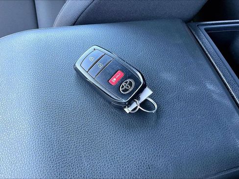 Used 2024 Toyota Tacoma SR5 RWD image 33