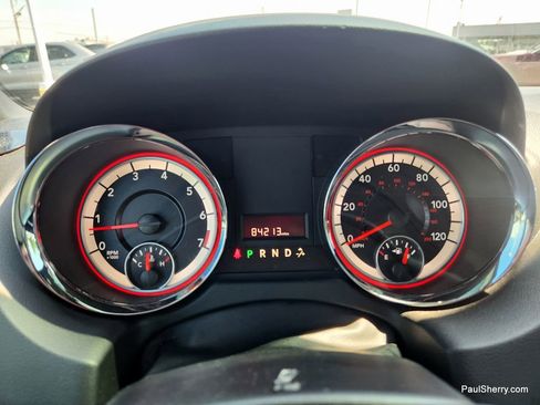 Used 2019 Dodge Grand Caravan SXT image 55