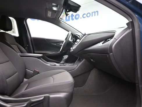 Used 2024 Chevrolet Malibu LT FWD image 16